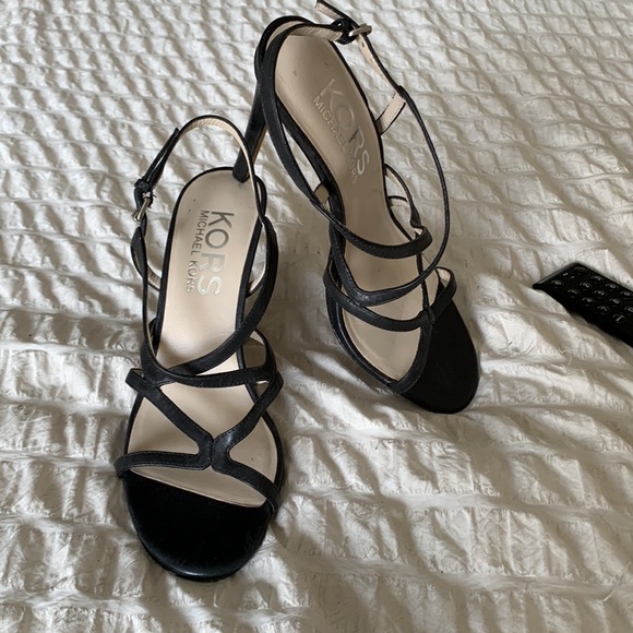 Kors Michael Kors black strap high heels size 7.5 - Picture 1 of 12
